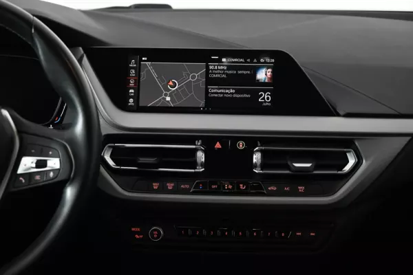 BMW 216 Gran Coupé d Advantage 26