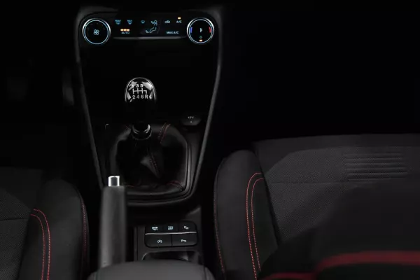 Ford Fiesta 1.0 EcoBoost ST-Line 17