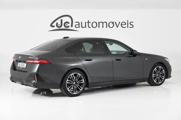 BMW 520 d Pack Desportivo M 7