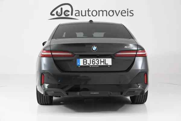 BMW 520 d Pack Desportivo M 8