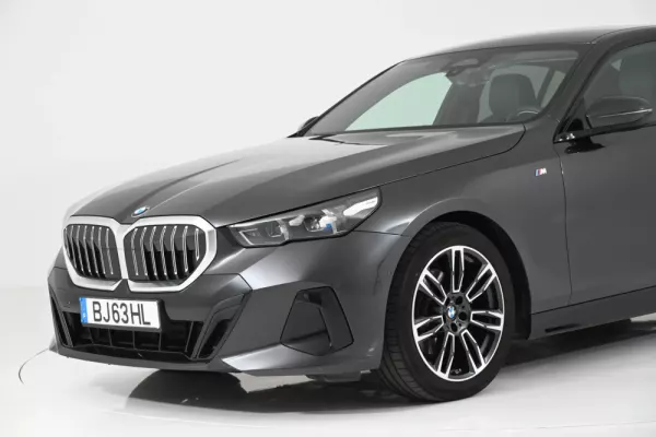 BMW 520 d Pack Desportivo M 9