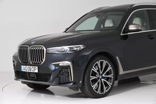 BMW X7 M50i 10