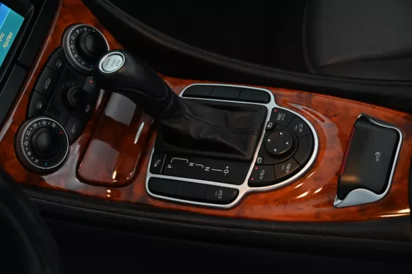 Mercedes-Benz SL 500 Standard 31