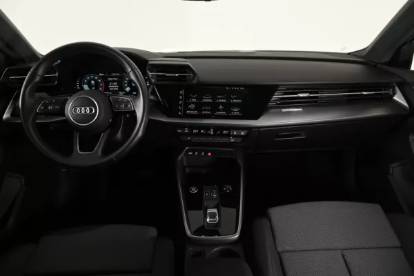 Audi A3 Sportback 30 TFSI Advanced S tronic 3