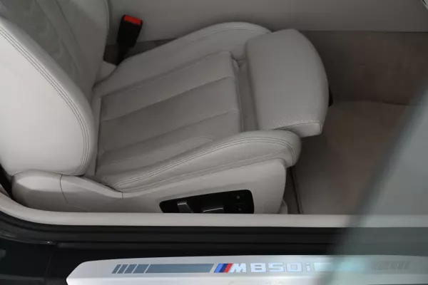 BMW M850i Gran Coupé 28