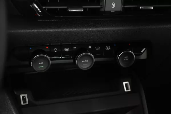 Citroën C4 X 1.2 PureTech Feel 26