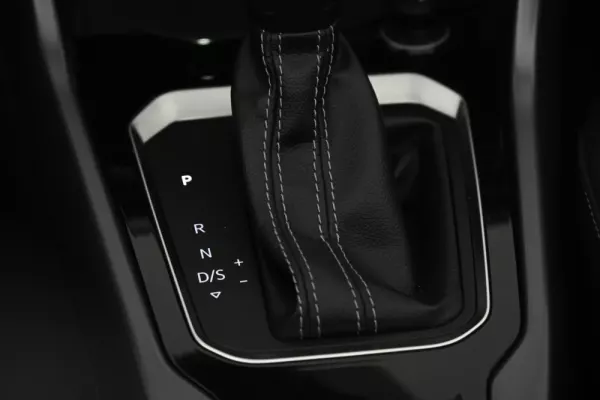 Volkswagen T-Roc Cabrio 1.5 TSI R-Line DSG 32