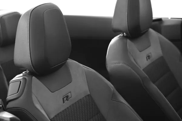 Volkswagen T-Roc Cabrio 1.5 TSI R-Line DSG 34