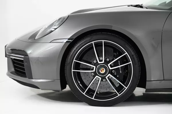 Porsche 911 (992) Turbo S PDK 17