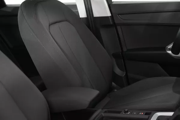 Audi Q3 35 TFSI S tronic 24