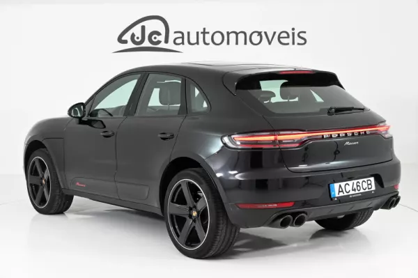 Porsche Macan Standard 2