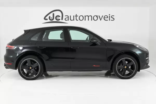 Porsche Macan Standard 6