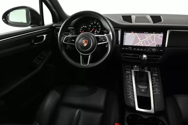 Porsche Macan Standard 15