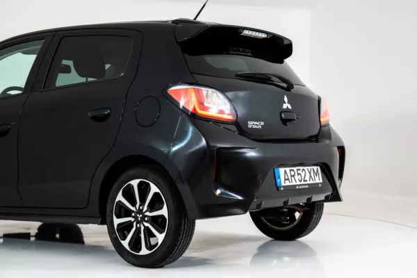 Mitsubishi Space Star 1.2 Intense 10