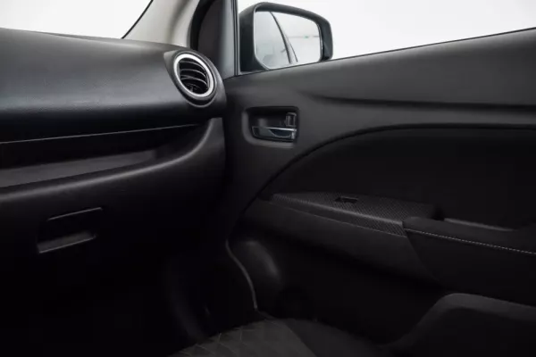 Mitsubishi Space Star 1.2 Intense 25