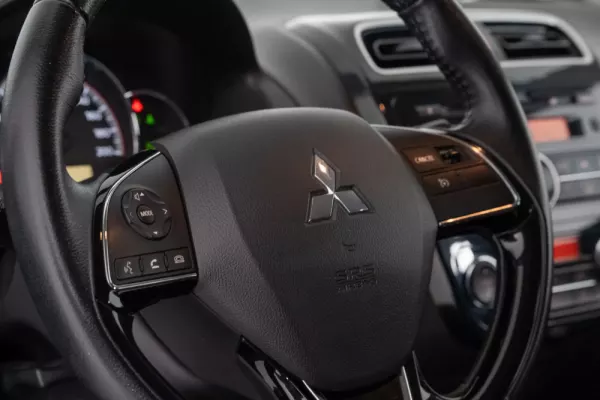 Mitsubishi Space Star 1.2 Intense 28