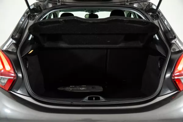 Peugeot 208 1.2 PureTech Style 9