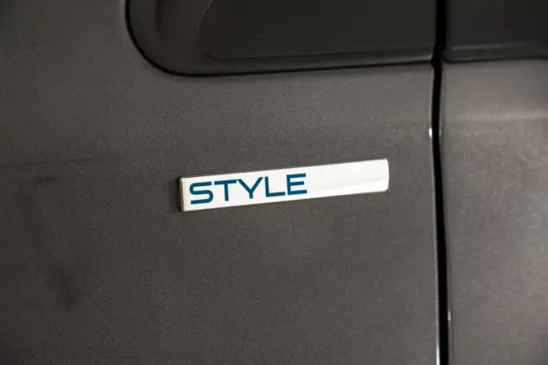 Peugeot 208 1.2 PureTech Style 15