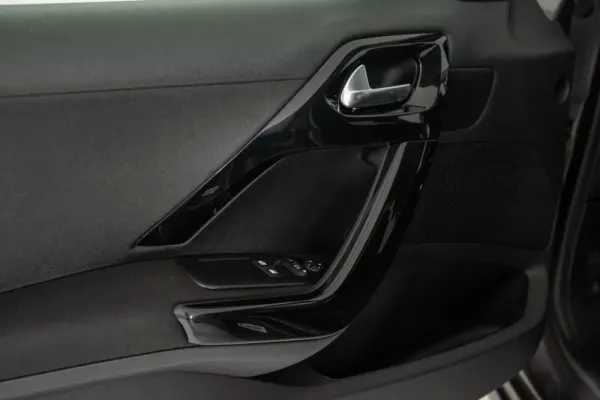 Peugeot 208 1.2 PureTech Style 21