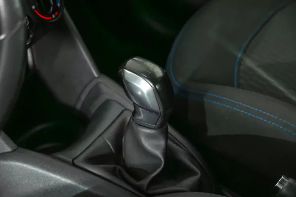 Peugeot 208 1.2 PureTech Style 23