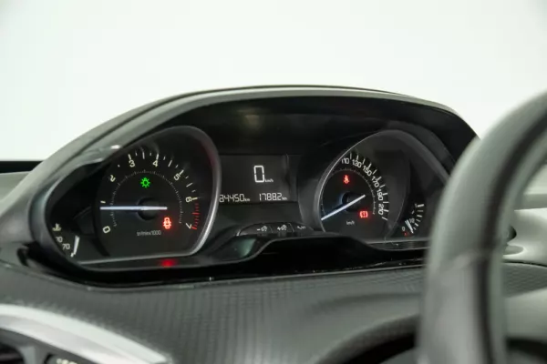 Peugeot 208 1.2 PureTech Style 25