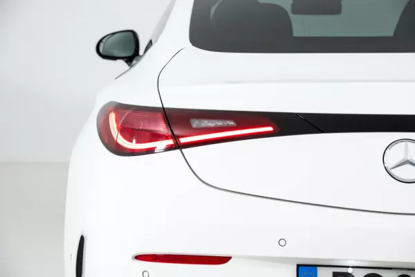 Mercedes-Benz CLE 300 12