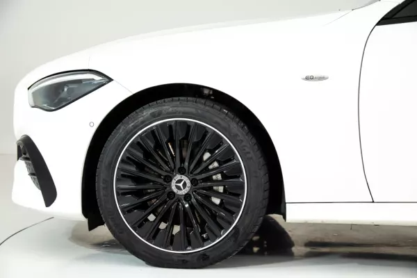 Mercedes-Benz CLE 300 13