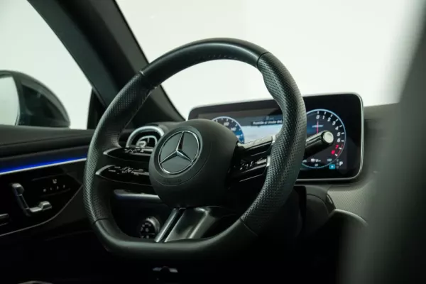 Mercedes-Benz CLE 300 31