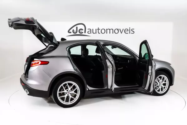 Alfa Romeo Stelvio 2.2 D Super AT8 Q4 6