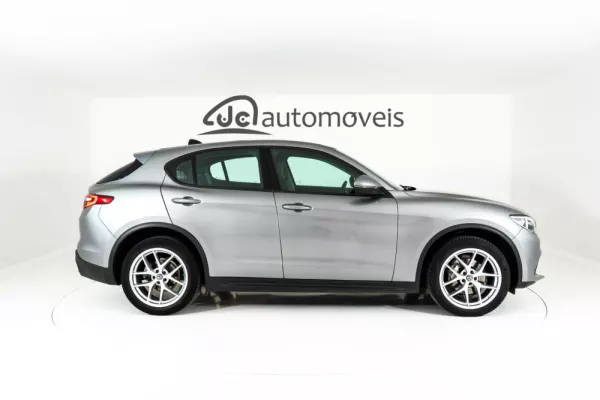 Alfa Romeo Stelvio 2.2 D Super AT8 Q4 7
