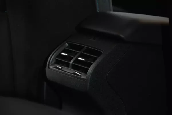 Citroën C4 X 1.5 BlueHDi Feel Pack EAT8 18