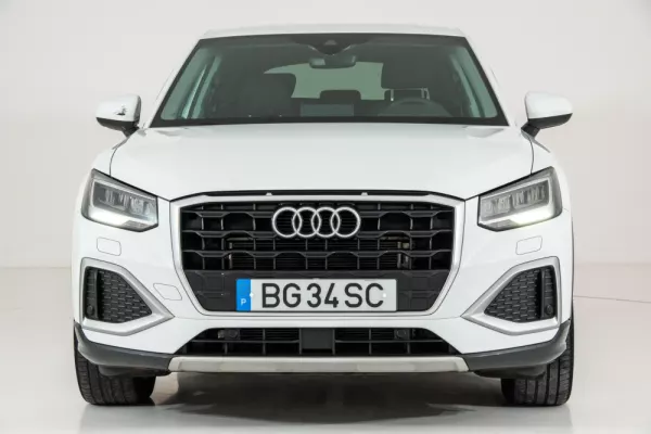 Audi Q2 15