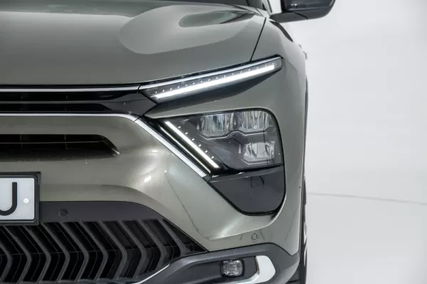 Citroën C5 X 1.2 PureTech Shine EAT8 16