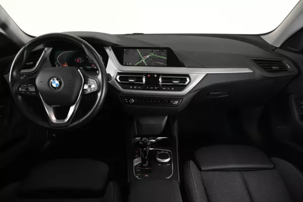 BMW 216 Gran Coupé 3