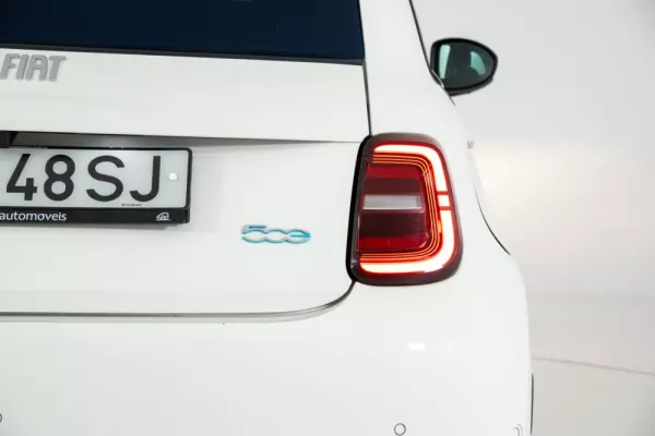 Fiat 500e C Icon 11