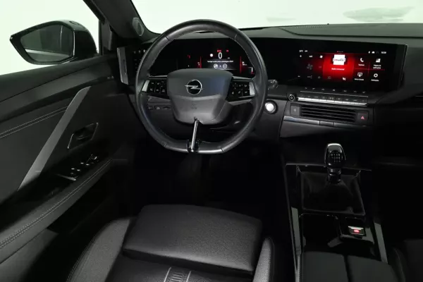 Opel Astra Sports Tourer 11