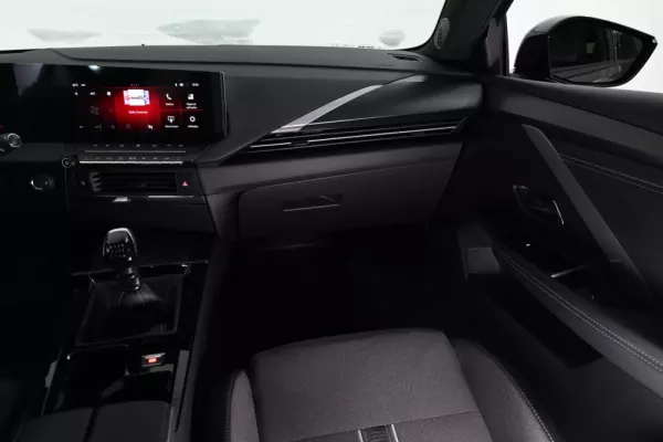 Opel Astra Sports Tourer 12