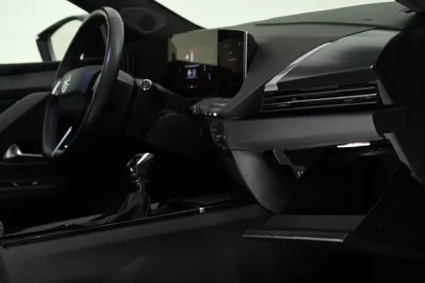 Opel Astra Sports Tourer 13