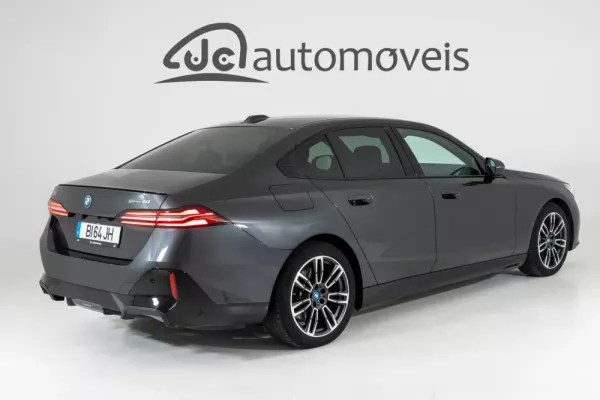 BMW i5 eDrive40 Pack Desportivo M 2