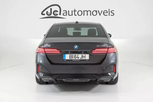 BMW i5 eDrive40 Pack Desportivo M 8