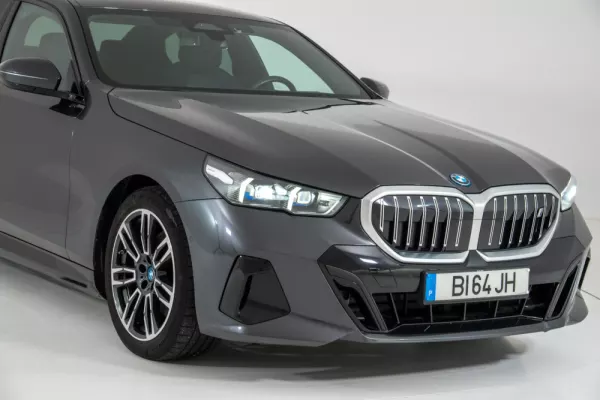 BMW i5 eDrive40 Pack Desportivo M 11