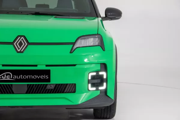 Renault 5 E-Tech 52 kWh Techno Autonomia Conforto 12