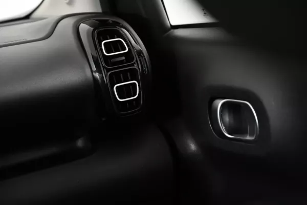 Citroën C3 Aircross 1.2 PureTech Feel 18