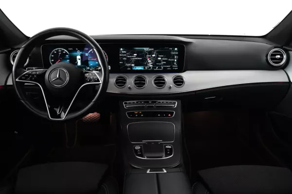 Mercedes-Benz E 300 de Avantgarde 3