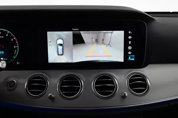 Mercedes-Benz E 300 de Avantgarde 22