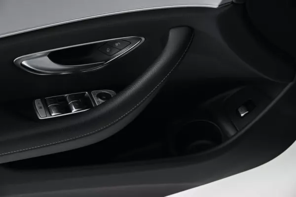 Mercedes-Benz E 300 de Avantgarde 25