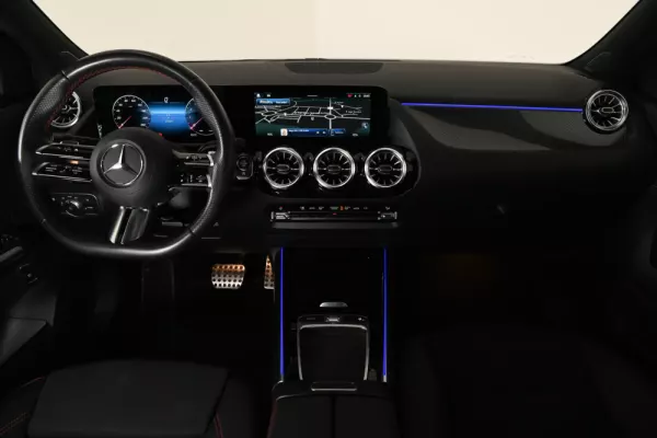 Mercedes-Benz B 200 AMG Line Aut. 3