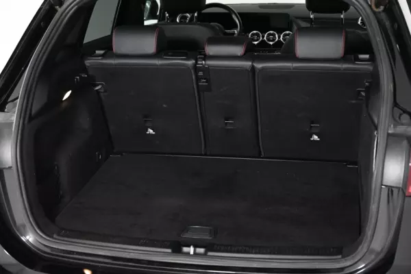 Mercedes-Benz B 200 AMG Line Aut. 13