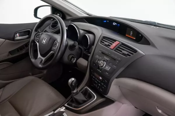 Honda Civic 1.6 i-DTEC Lifestyle 4