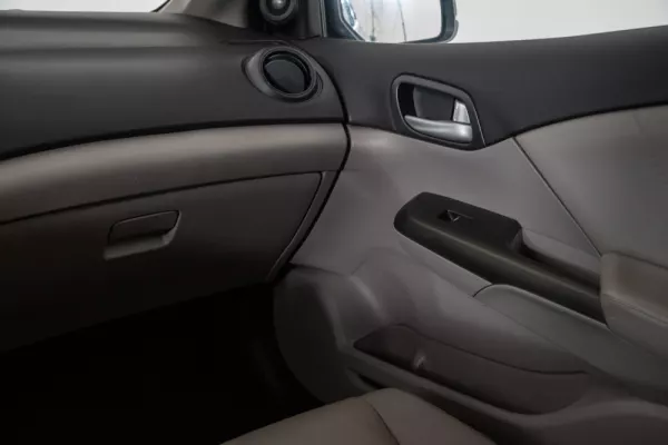 Honda Civic 1.6 i-DTEC Lifestyle 26